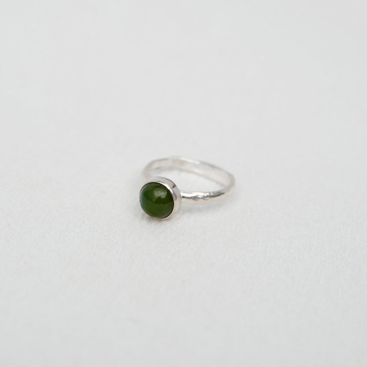 Anillo Amorfo Delgado Piedra Minimal