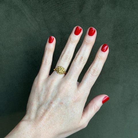 Anillo Coral Sello Mediano