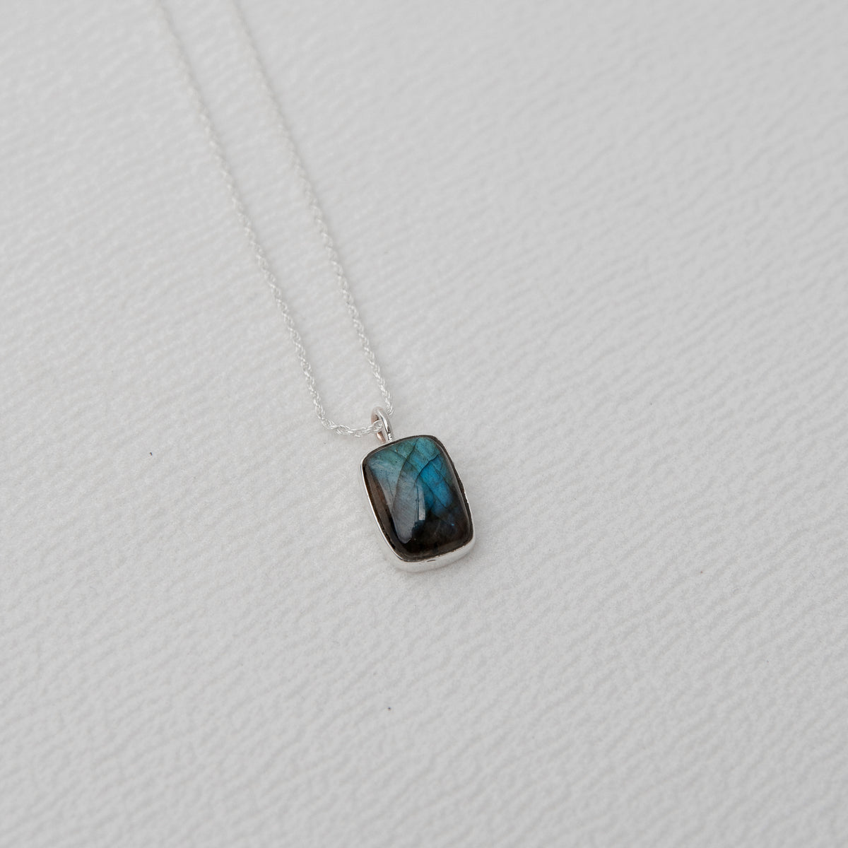 Dije Piedra Rectangular Mediana